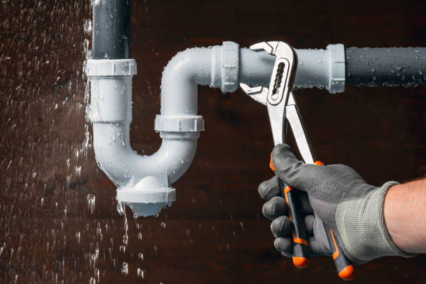 Professional Leak Detection technician working in Cabin John, MD